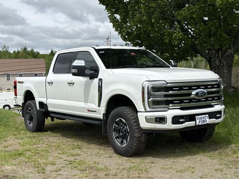 Used 2024 Ford F350 Platinum w/ Tremor Off-Road Package AWD/4WD image 6