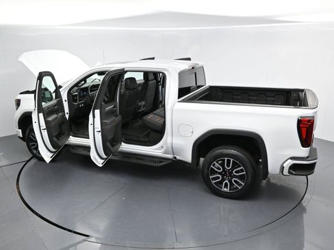 Used 2025 GMC Sierra 1500 AT4 w/ AT4 Premium Package AWD/4WD image 43