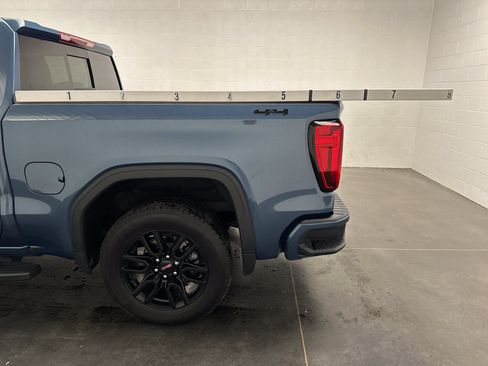 Used 2026 GMC Sierra 1500 Elevation w/ LPO, Elevation Black Package AWD/4WD image 6