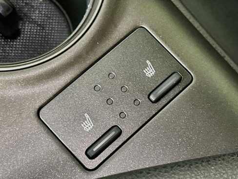 Used 2022 Toyota Camry XSE FWD image 21