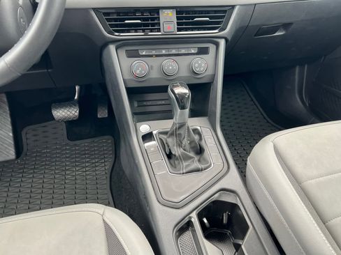 Used 2022 Volkswagen Taos SE image 14