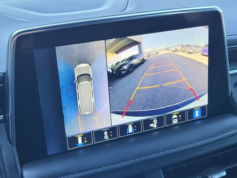 Used 2024 Chevrolet Tahoe Z71 w/ Luxury Package image 15