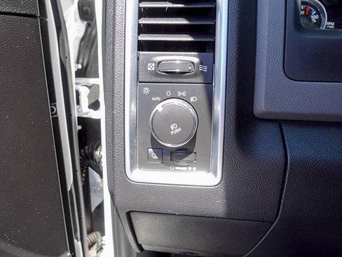 Used 2016 RAM 1500 Big Horn RWD image 15