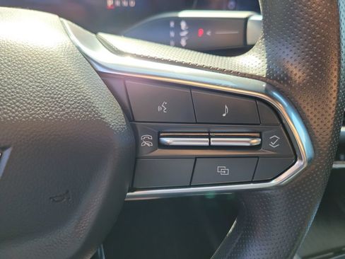 Used 2026 Chevrolet Equinox EV LT FWD image 6