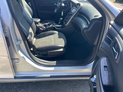 Used 2015 Chevrolet Malibu LT FWD image 12