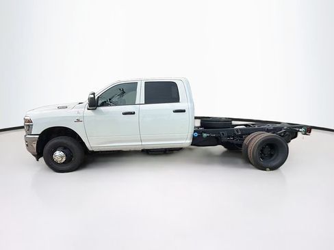 New 2026 RAM 3500 Tradesman w/ Chrome Appearance Group A AWD/4WD image 3