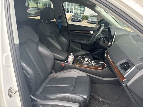 Used 2019 Audi Q5 Prestige w/ Prestige Package AWD/4WD image 3