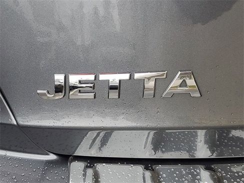 Used 2021 Volkswagen Jetta SE image 7