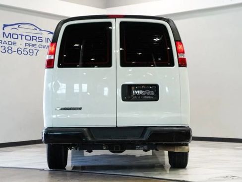 Used 2020 Chevrolet Express 2500 Extended RWD image 5