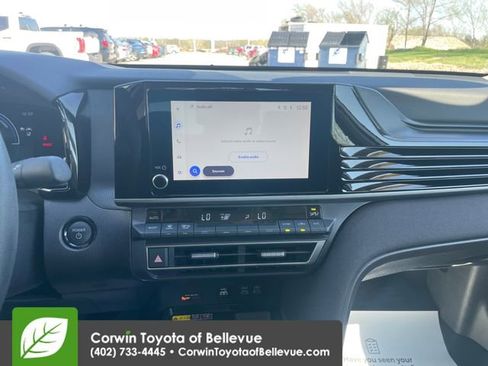 Used 2025 Toyota Camry LE image 11