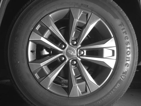 Used 2025 Chevrolet Equinox LT FWD image 14