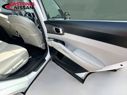 Used 2021 Kia Sorento S w/ Panoramic Sunroof Package AWD/4WD image 37