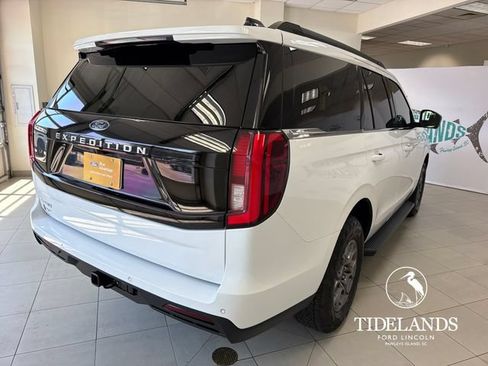 Certified 2025 Ford Expedition Active RWD image 9