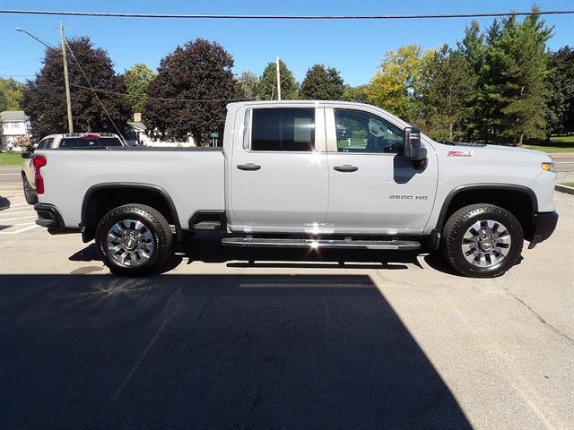Used 2024 Chevrolet Silverado 2500 Custom w/ Custom Convenience Package AWD/4WD image 6