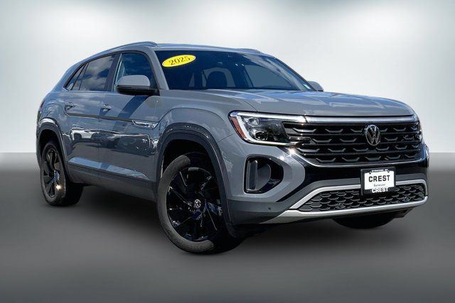 Used 2024 Volkswagen Atlas Cross Sport SE w/ Black Wheel Package AWD/4WD image 1
