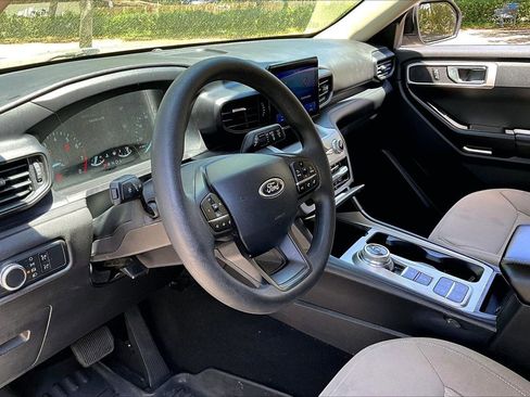 Used 2021 Ford Explorer 2WD image 14