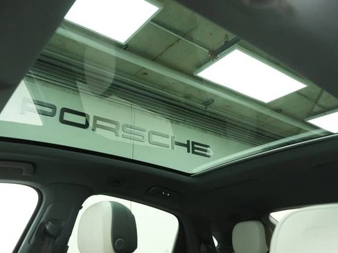 New 2026 Porsche Cayenne Coupe image 39