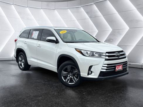 Used 2019 Toyota Highlander Limited Platinum AWD/4WD image 1