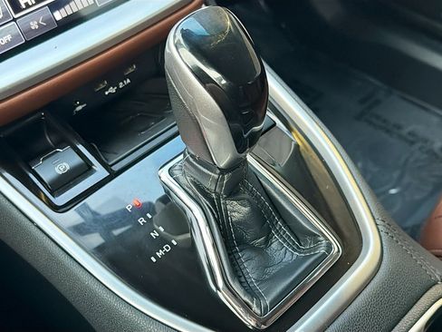 Used 2022 Subaru Outback Touring XT AWD/4WD image 25