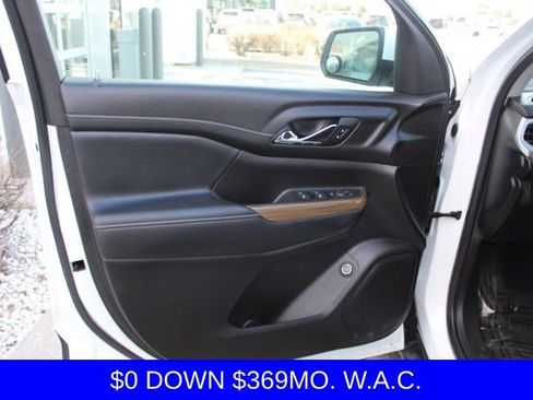 Used 2021 GMC Acadia SLE w/ Driver Convenience Package image 17