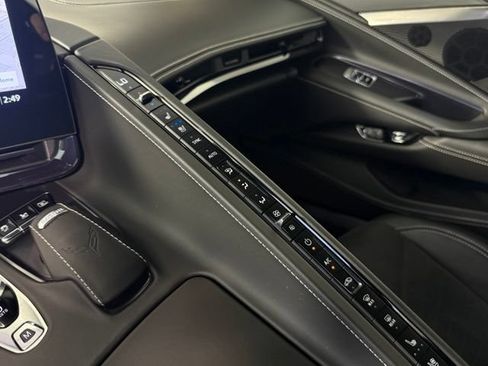 Used 2023 Chevrolet Corvette Stingray Premium Conv w/ Z51 Performance Package RWD image 22