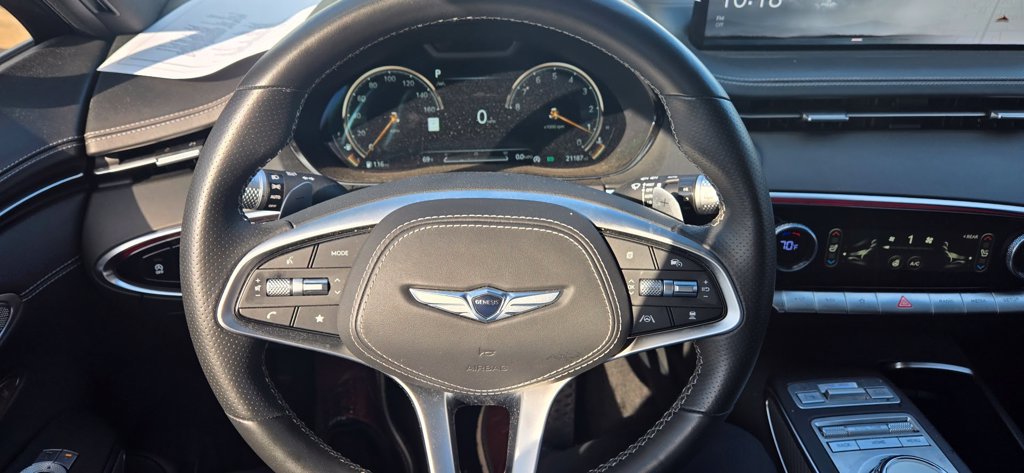 Certified 2024 Genesis GV70 2.5T AWD/4WD image 18