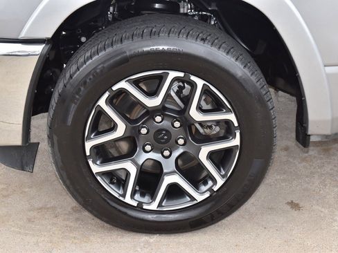 Used 2025 RAM 1500 Laramie image 38