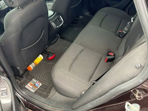 Used 2021 Chevrolet Malibu LT image 11