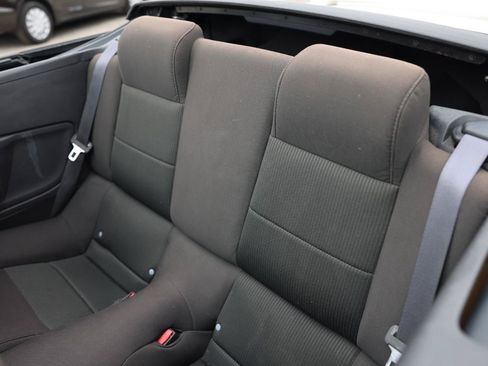 Used 2010 Ford Mustang Convertible RWD image 8