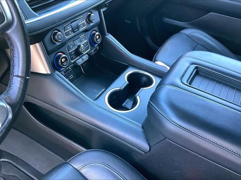 Used 2021 Chevrolet Tahoe Z71 image 17