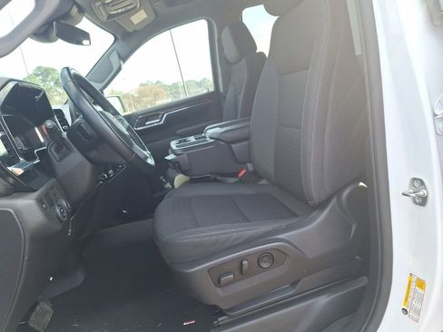 Used 2025 Chevrolet Silverado 1500 LT image 17