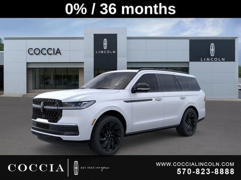 New 2025 Lincoln Navigator Reserve w/ Jet Appearance Package image 1