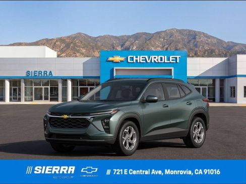 New 2026 Chevrolet Trax LT w/ Driver Confidence Package FWD image 1