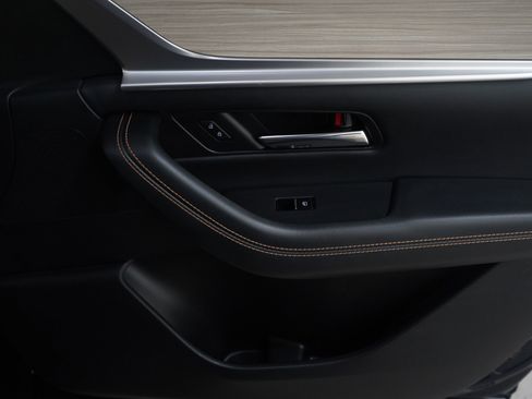 Certified 2024 MAZDA CX-90 3.3 Turbo w/ Premium Package image 9