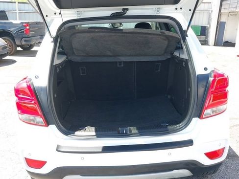 Used 2022 Chevrolet Trax LT w/ Driver Confidence Package AWD/4WD image 10