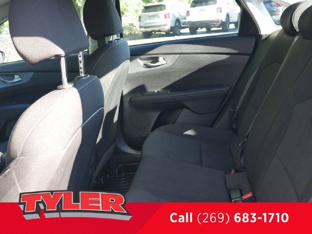 Used 2021 Kia Forte LXS FWD image 36