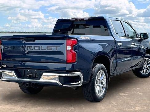 Used 2022 Chevrolet Silverado 1500 LTZ w/ LTZ Premium Package AWD/4WD image 5