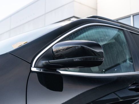 Used 2022 Jeep Cherokee Limited w/ Elite Package image 12