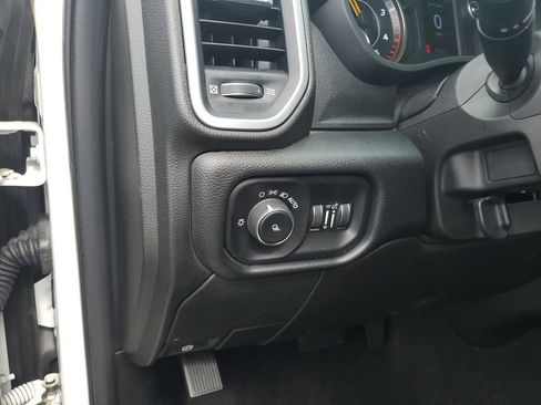 Used 2019 RAM 2500 Big Horn AWD/4WD image 20