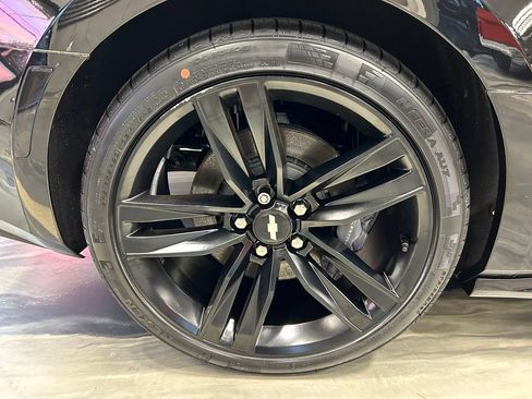 Used 2016 Chevrolet Camaro SS RWD image 21