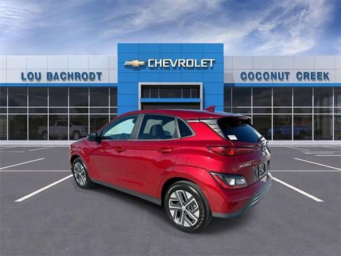 Used 2023 Hyundai Kona SEL image 6
