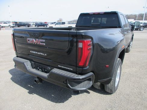 New 2026 GMC Sierra 3500 Denali w/ Denali Reserve Package AWD/4WD image 5