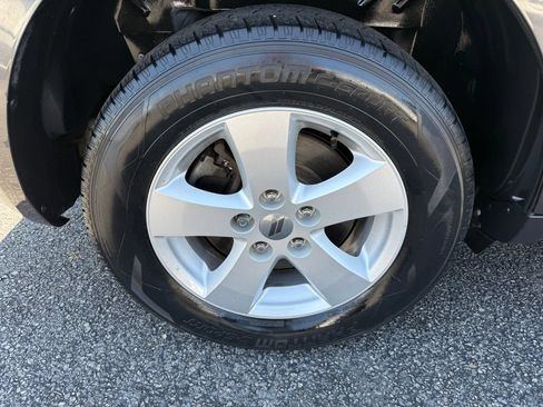 Used 2018 Dodge Journey SE w/ Connectivity Group FWD image 27