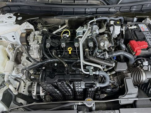 Used 2025 Nissan Altima 2.5 SV image 30