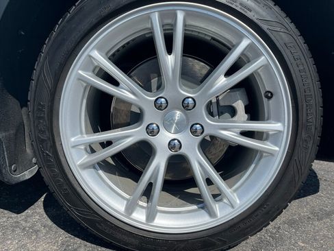 Used 2021 Tesla Model Y Long Range AWD/4WD image 34