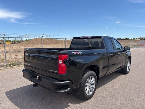 Used 2022 Chevrolet Silverado 1500 Custom AWD/4WD image 4