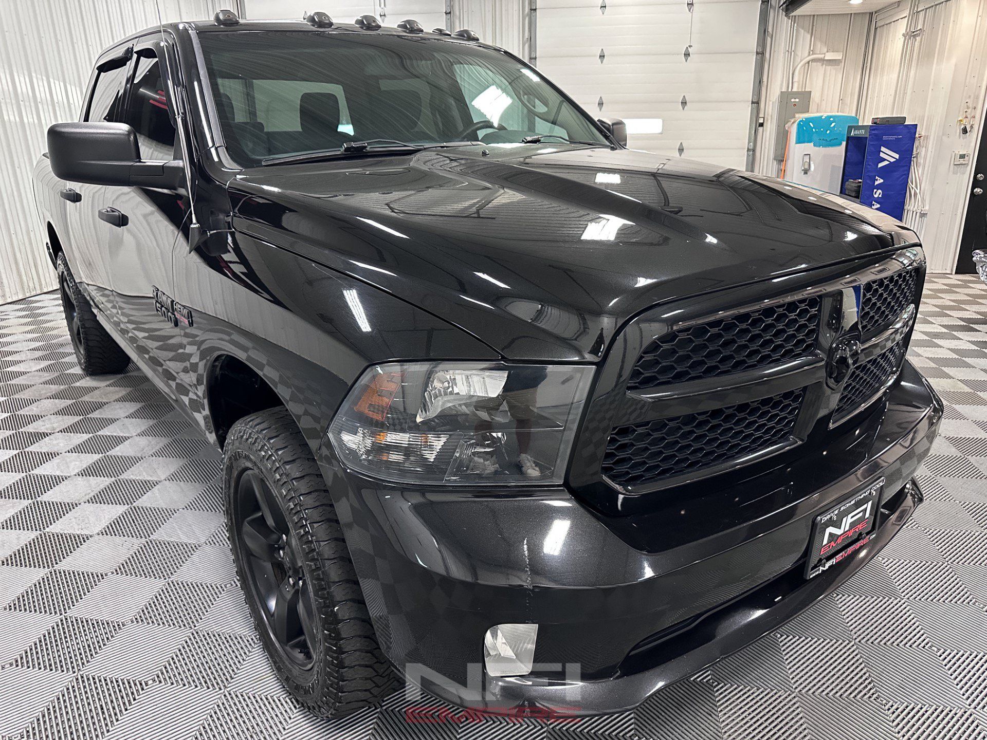 Used 2016 RAM 1500 Express w/ Black Ram 1500 Express Group AWD/4WD image 5