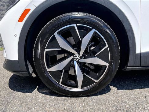 Certified 2023 Volkswagen ID.4 Pro S RWD image 7