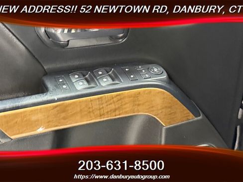 Used 2018 Chevrolet Silverado 1500 LTZ AWD/4WD image 12