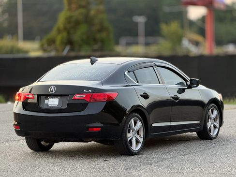 Used 2013 Acura ILX w/ Technology Package FWD image 7